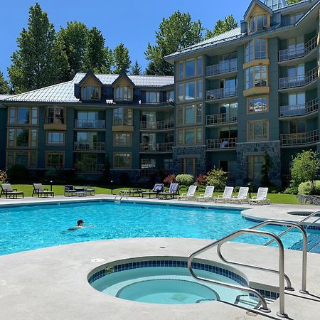 Spring Summer Special Cascade Lodge Suite Wifi 2 Hot Tubs Pool Gym Sauna Ski & Bike Storage Room Уистлер Экстерьер фото