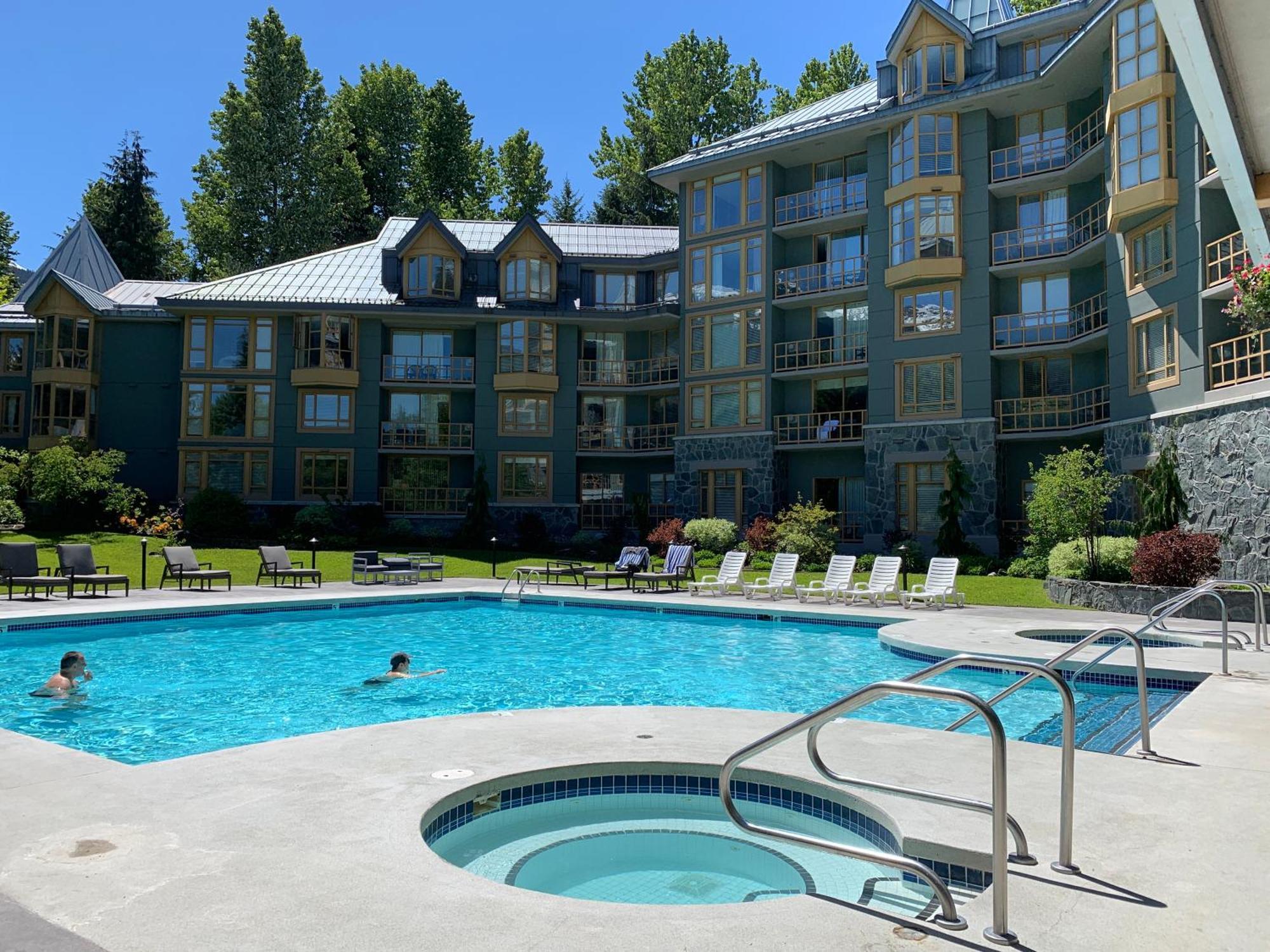 Spring Summer Special Cascade Lodge Suite Wifi 2 Hot Tubs Pool Gym Sauna Ski & Bike Storage Room Уистлер Экстерьер фото