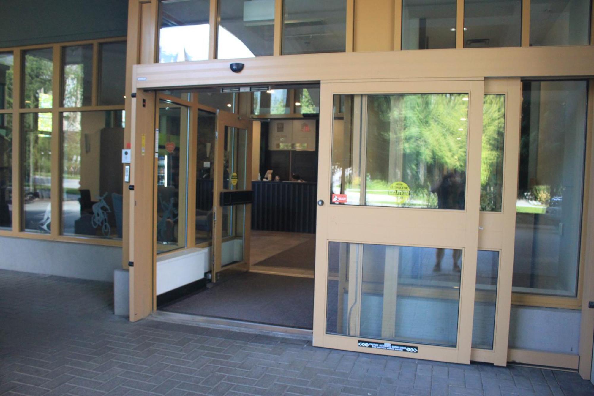 Spring Summer Special Cascade Lodge Suite Wifi 2 Hot Tubs Pool Gym Sauna Ski & Bike Storage Room Уистлер Экстерьер фото
